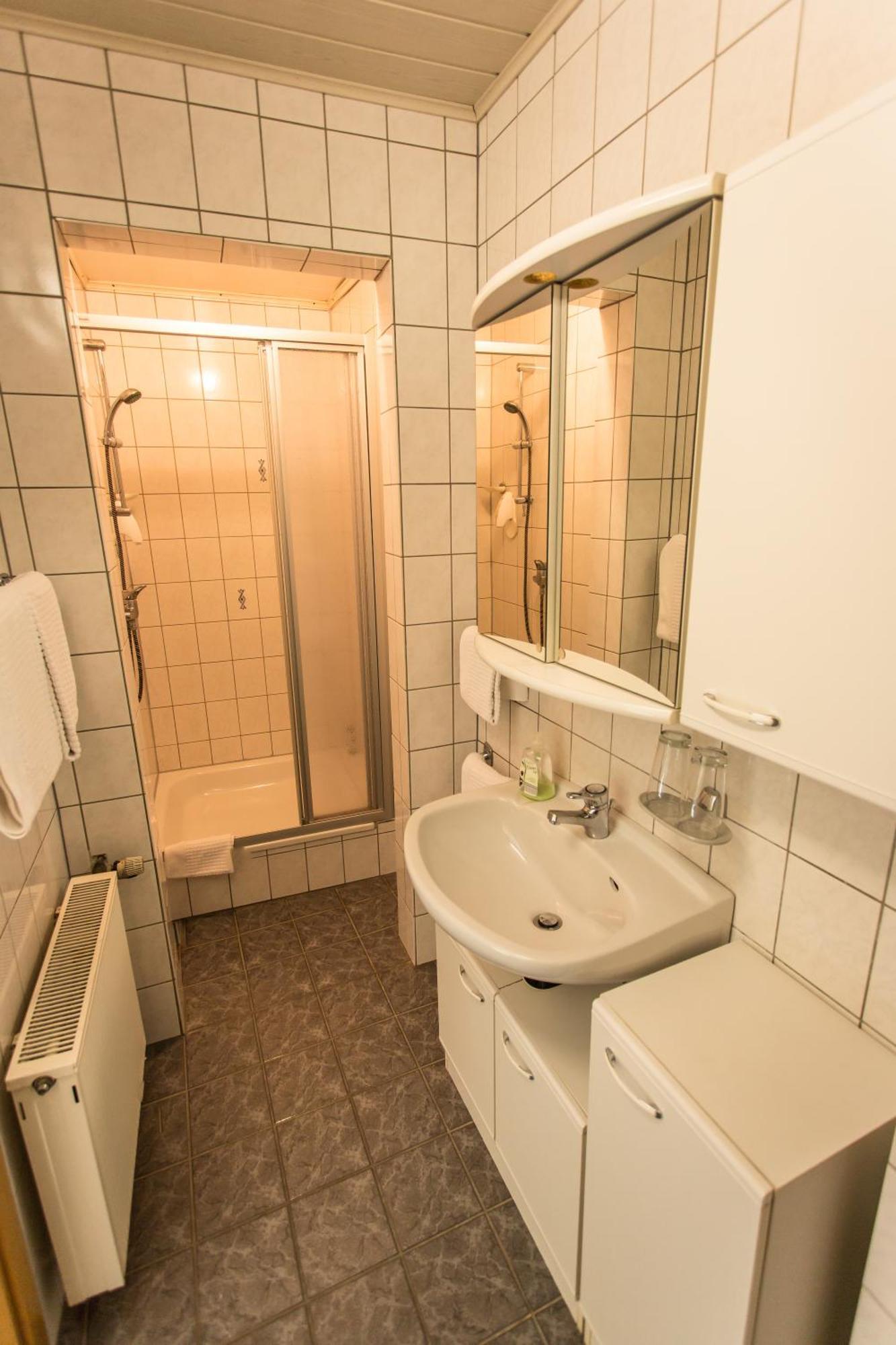 Hotel Leyscher Hof Leutesdorf 객실 사진